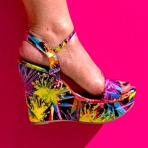 N by Nicole Miller wedges